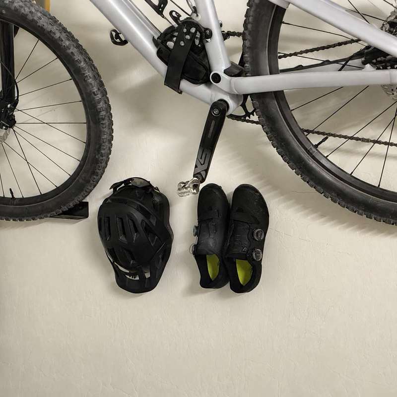 Настенное крепление-держатель  – обзор и цена Cycling Gear Wall Hanger